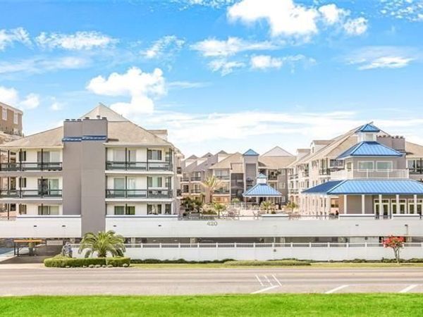 420 METAIRIE HAMMOND Highway , Unit 318, Metairie, LA 70005