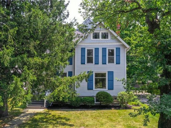 83 S Cedar Street, Oberlin, OH 44074