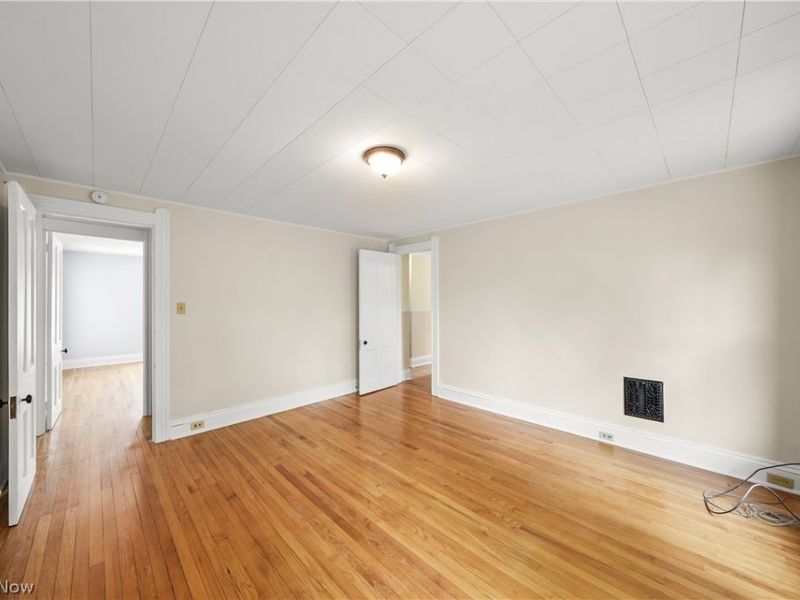 83 S Cedar Street, Oberlin, OH 44074 Photo 18