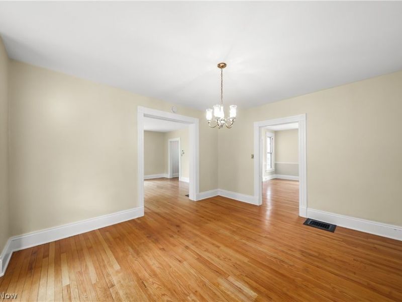 83 S Cedar Street, Oberlin, OH 44074 Photo 6
