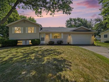7083 Fairgrove Drive, Mundy Twp, MI 48473