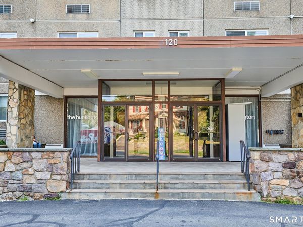 120 Huntington , Unit 905, Bridgeport, CT 06610