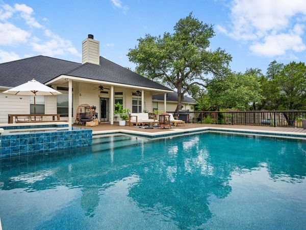 216 Cherokee TRL , Georgetown, TX 78633