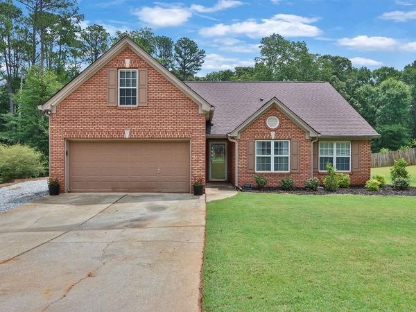 104 Jacob Drive, Hoschton, GA 30548