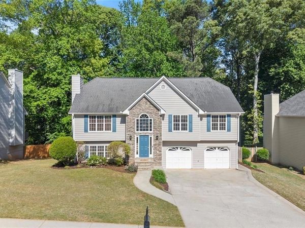 2056 Township Drive , Woodstock, GA 30189