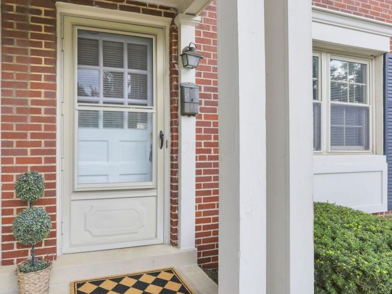 1810 Kings Court, Unit B, Columbus, OH 43212 Photo 2
