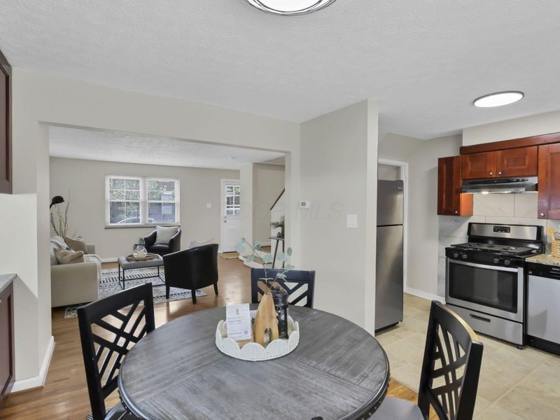 1810 Kings Court, Unit B, Columbus, OH 43212 Photo 7