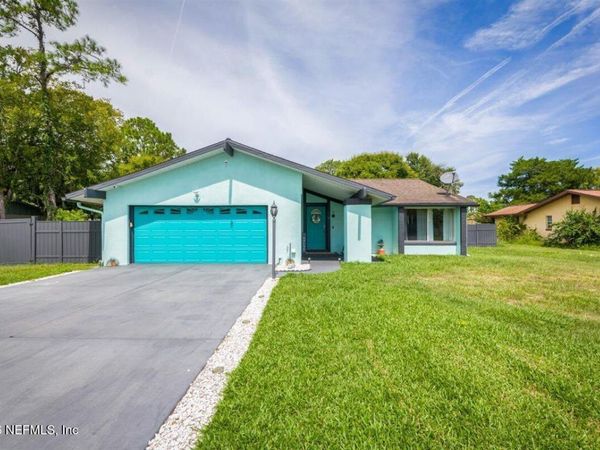 3 CLARK Lane, Palm Coast, FL 32137