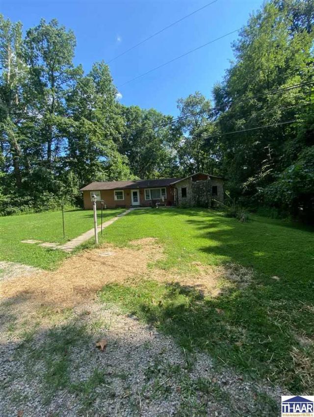 864 S Hilltop Dr, Spencer, IN 47460 Main Photo