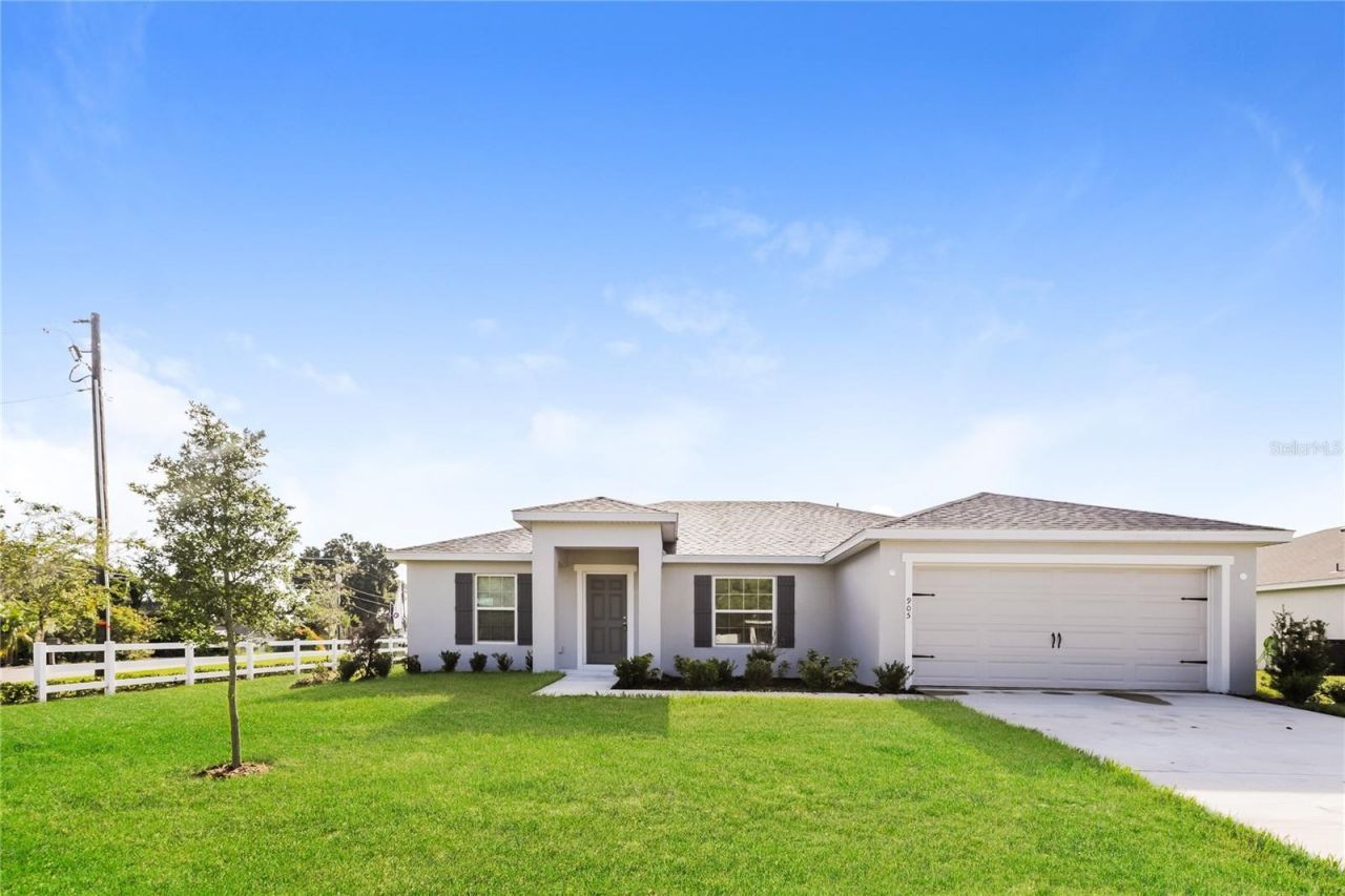 905 First Drive , Eagle Lake, FL 33839 Main Photo