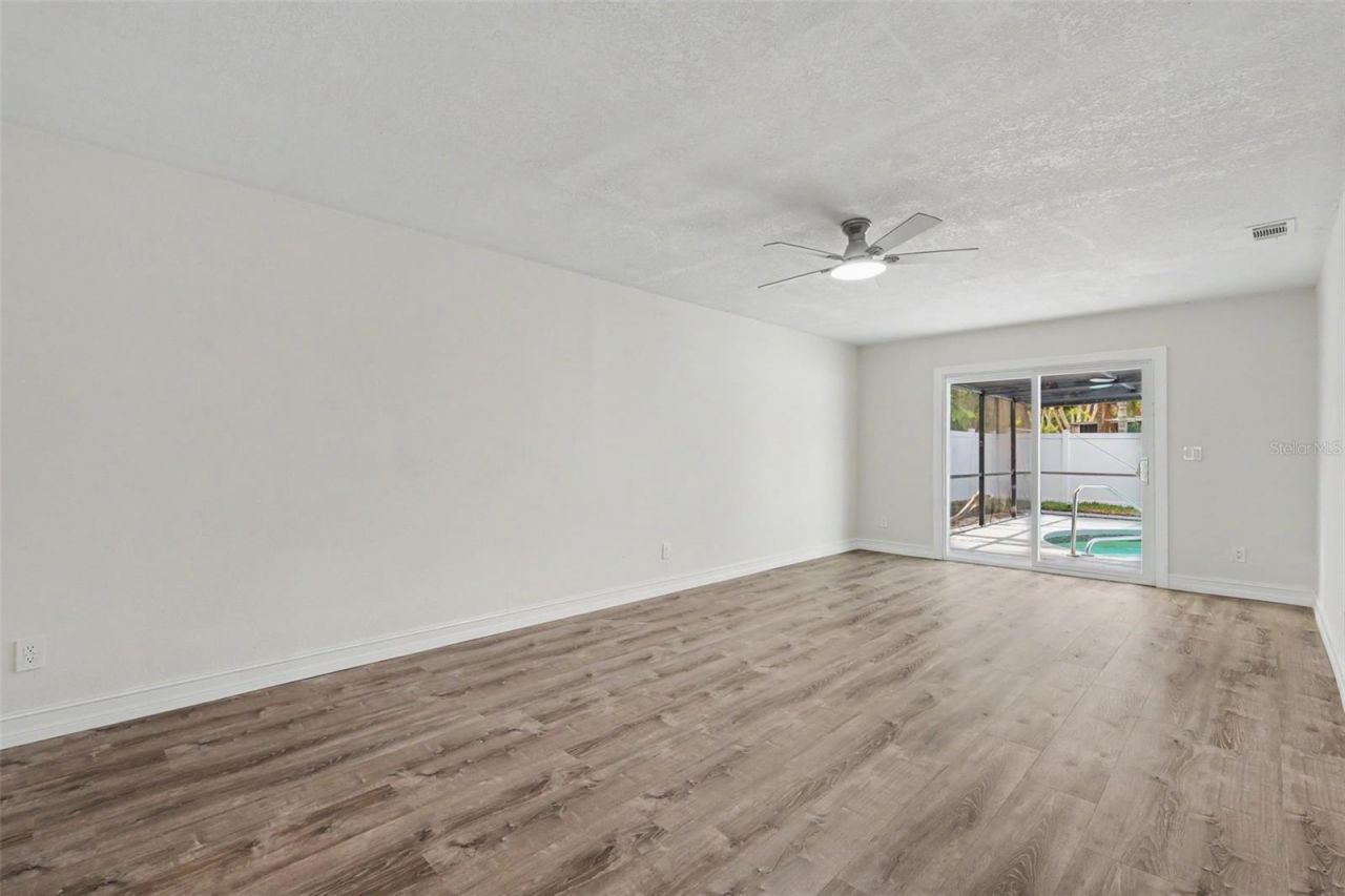 8170 22nd Avenue N, Saint Petersburg, FL 33710 Photo