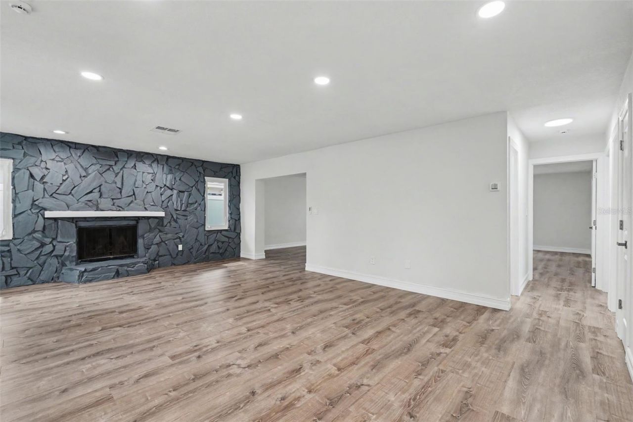 8170 22nd Avenue N, Saint Petersburg, FL 33710 Photo