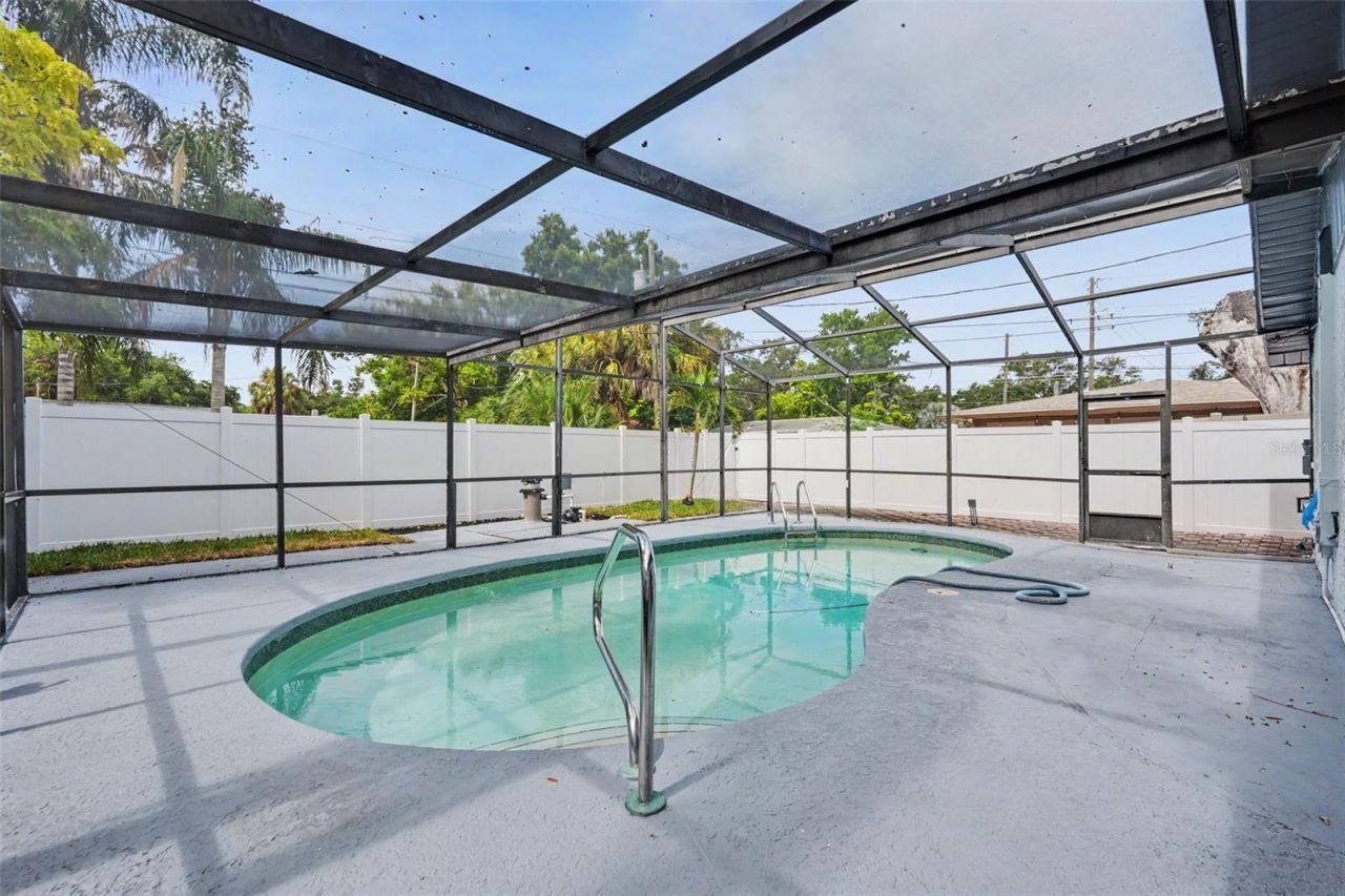8170 22nd Avenue N, Saint Petersburg, FL 33710 Photo
