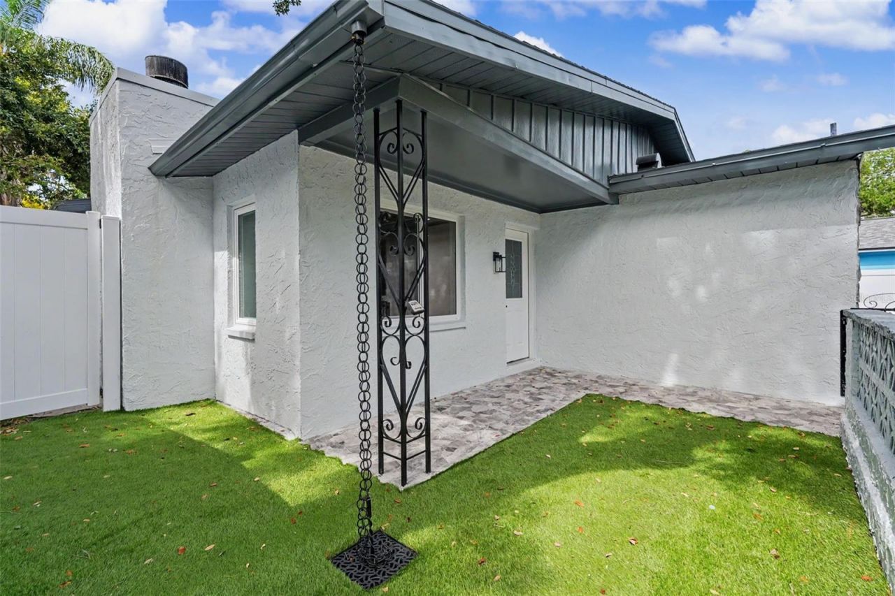 8170 22nd Avenue N, Saint Petersburg, FL 33710 Photo