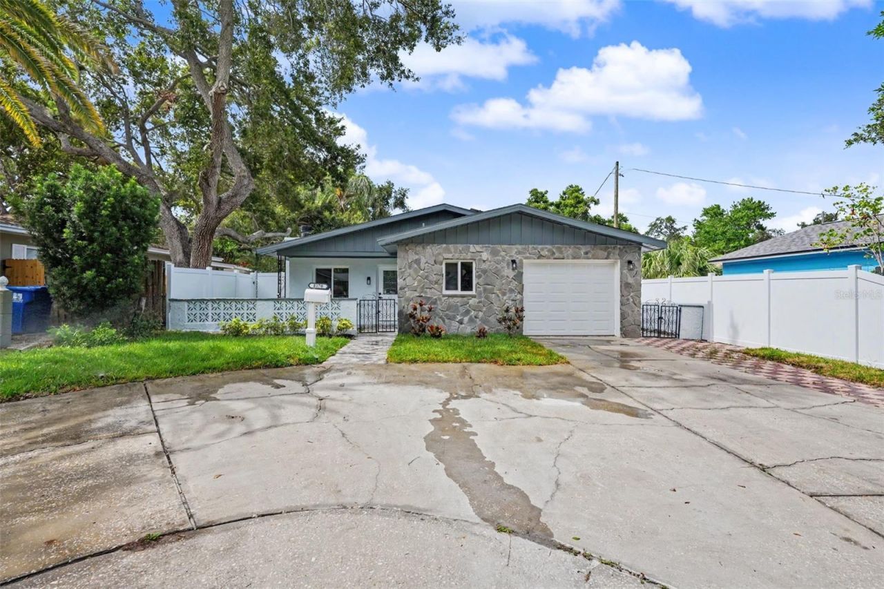 8170 22nd Avenue N, Saint Petersburg, FL 33710 Photo