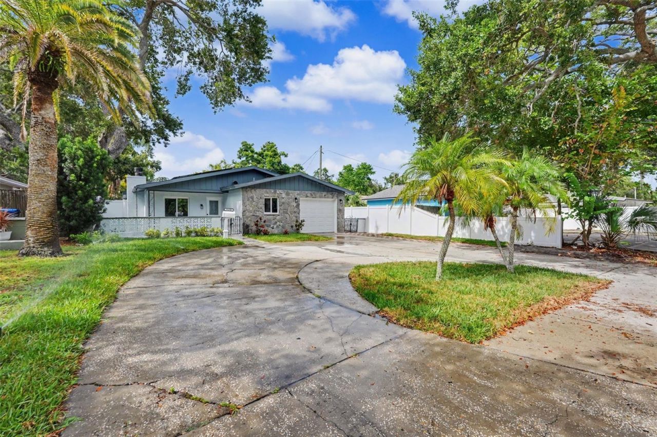 8170 22nd Avenue N, Saint Petersburg, FL 33710 Photo