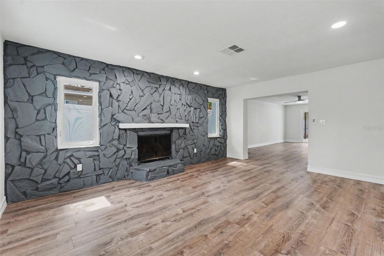 8170 22nd Avenue N, Saint Petersburg, FL 33710 Photo