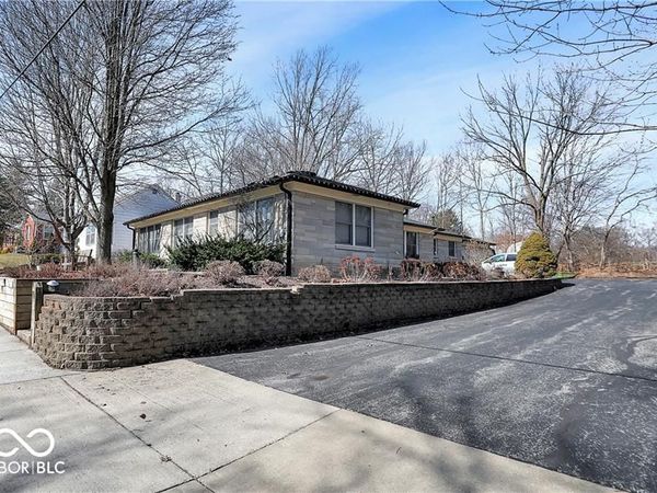 760 W Pine Street, Zionsville, IN 46077