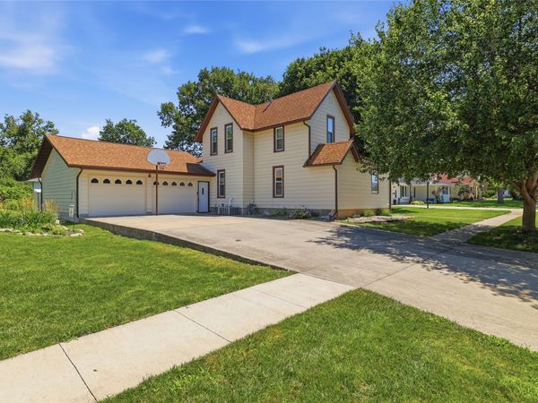1108 Park Street, Gowrie, IA 50543