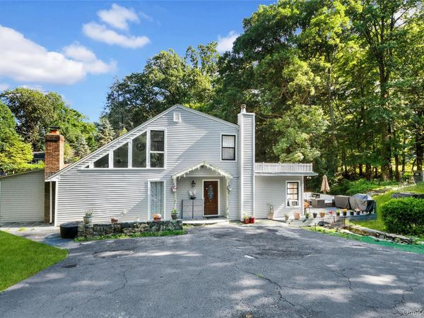 435 Birdsall Drive , Yorktown Heights, NY 10598