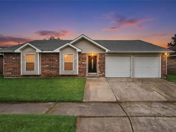 2916 SHERWOOD Drive , LaPlace, LA 70068