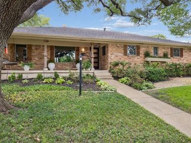9605 Crestedge Drive, Dallas, TX 75238