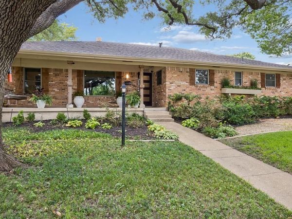 9605 Crestedge Drive, Dallas, TX 75238