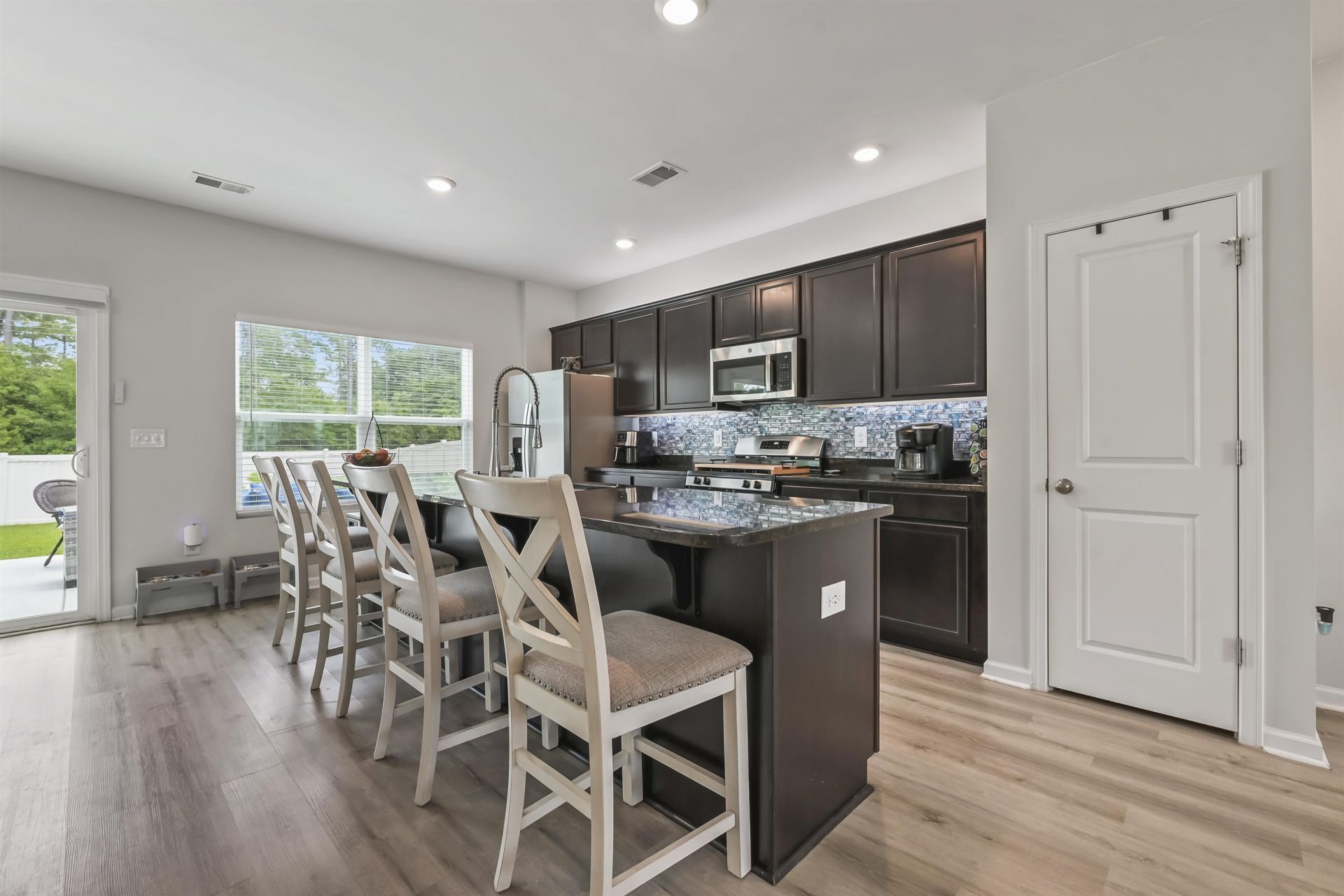 442 Archer Ct.  Photo 9