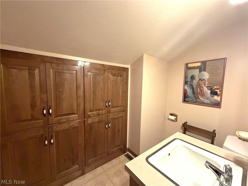 3883 Croydon Drive NW, Canton, OH 44718 Photo 29