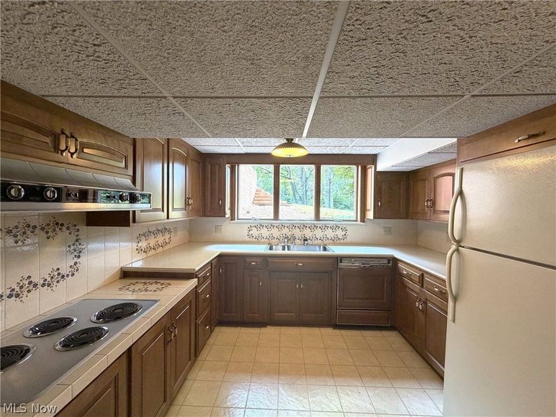 3883 Croydon Drive NW, Canton, OH 44718 Photo 34
