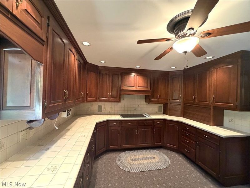 3883 Croydon Drive NW, Canton, OH 44718 Photo 4