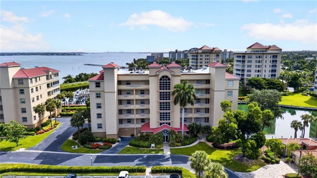 15210 Portside Dr, Unit 402, Fort Myers, FL 33908 Photo