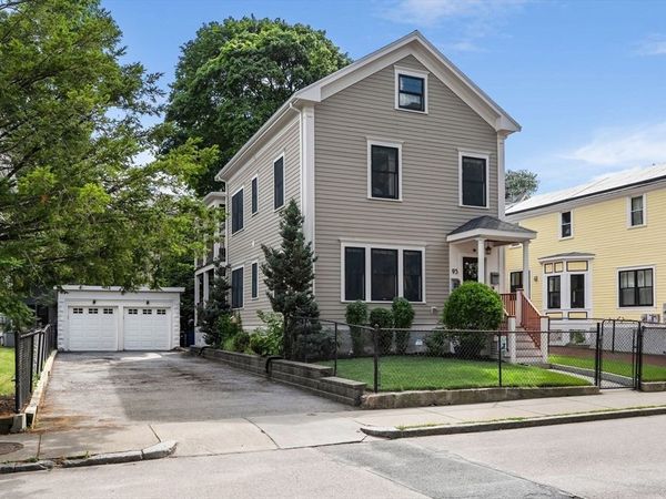 95 Green St, Unit 2, Boston, MA 02130