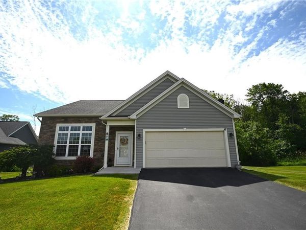16 Pirates Cove , Spencerport, NY 14559