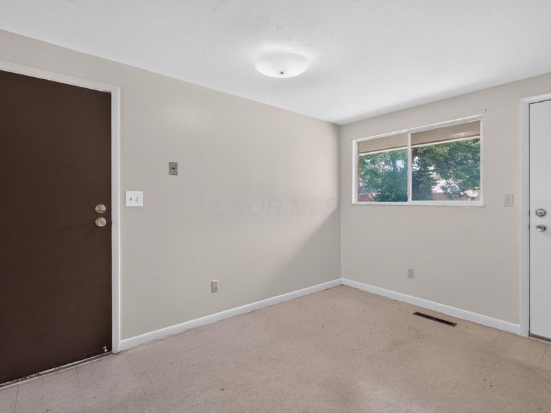 3726 Lima Drive , Westerville, OH 43081 Photo 17