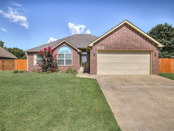 14039 S 300th East Avenue , Coweta, OK 74429