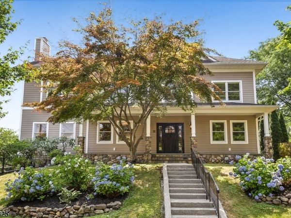 11 Fairwood Rd, Madison, NJ 07940