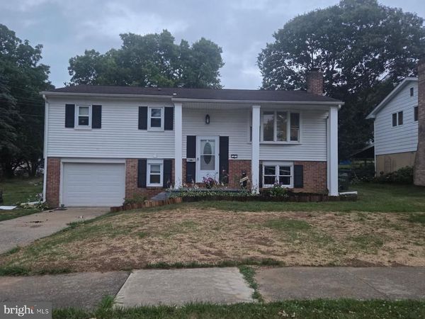 2 PALMER DRIVE, CAMP HILL, PA 17011