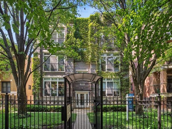 4728 N Malden Street , Unit 3N, Chicago, IL 60640