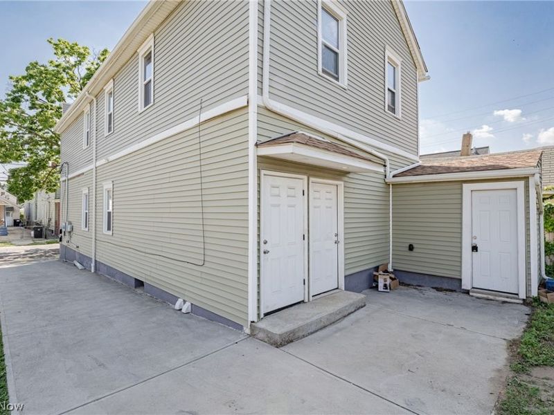 1616 E 33rd Street , Cleveland, OH 44114 Photo 12