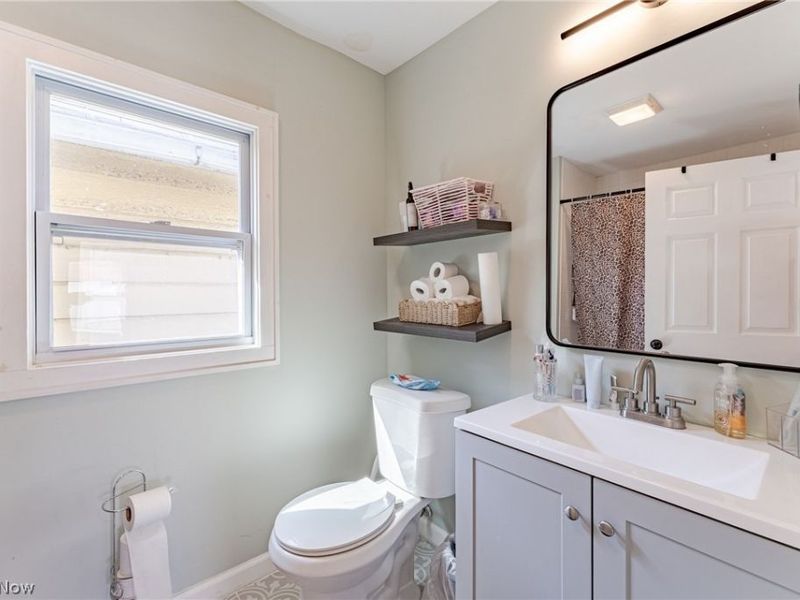 1616 E 33rd Street , Cleveland, OH 44114 Photo 7