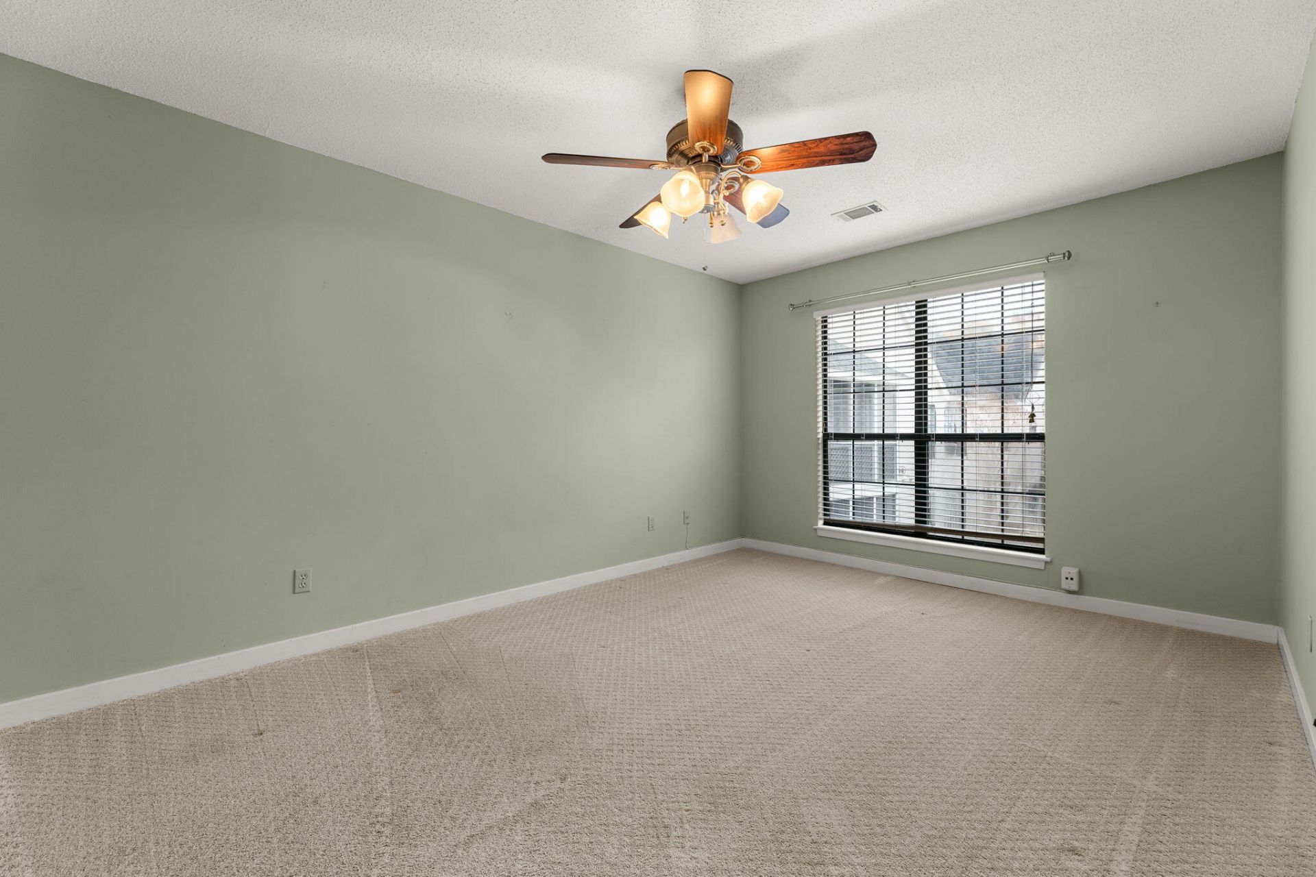 348 Sandpiper Drive Photo 10