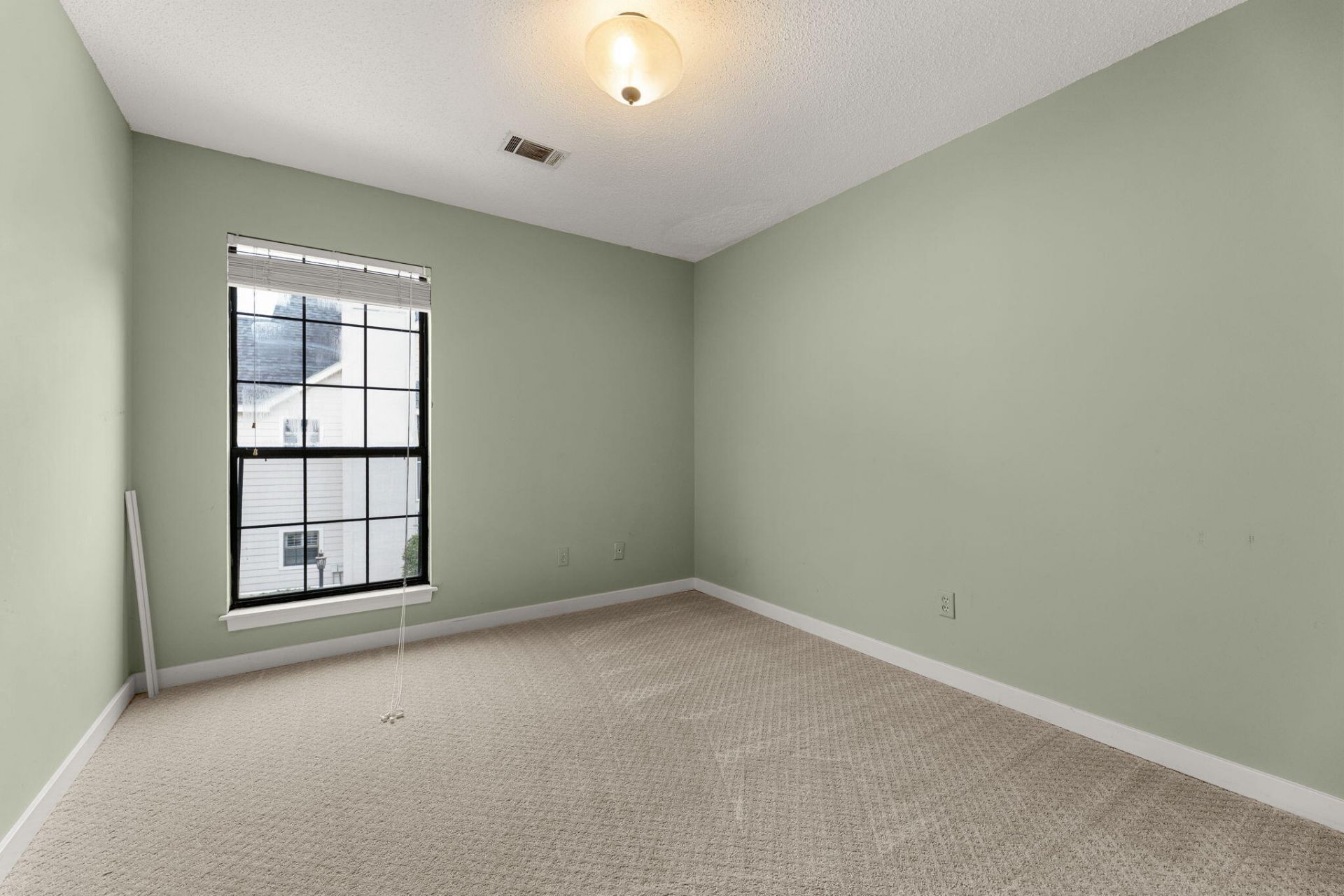 348 Sandpiper Drive Photo 9