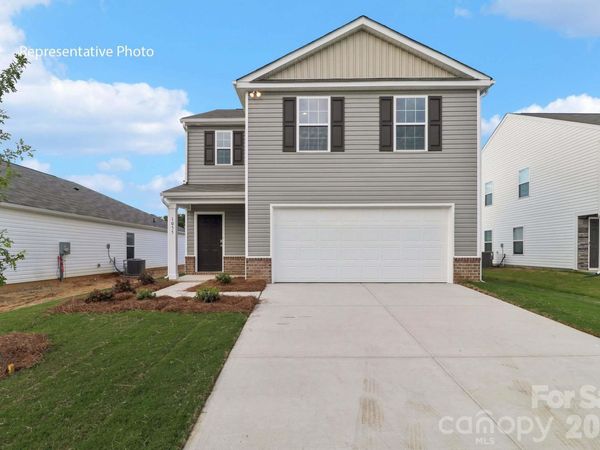 2126 10th Street SE, Hickory, NC 28602
