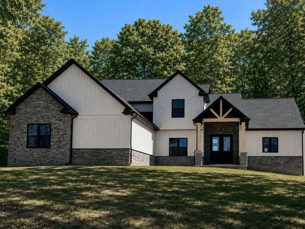 9412 Grand Summit Drive, Fenton, MI 48430