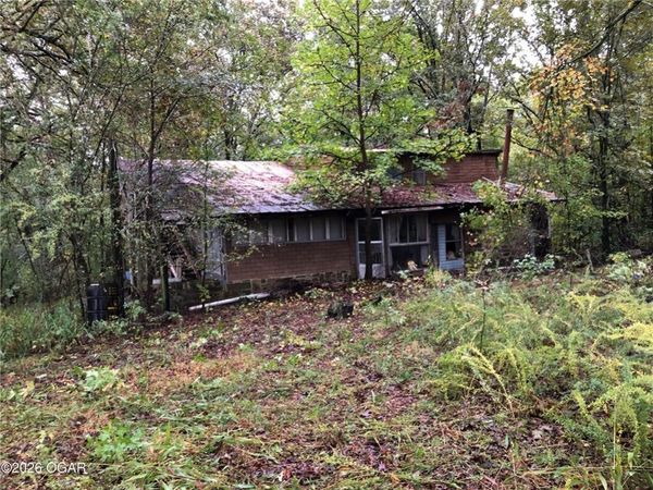16006 Camp Newell Road , Ozark, AR 72949