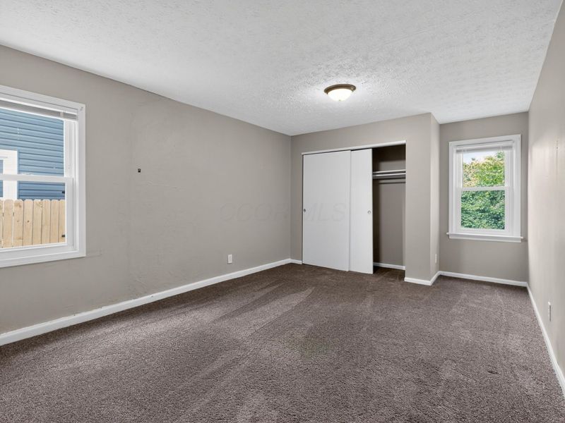 1692 E Kossuth Street , Columbus, OH 43206 Photo 15