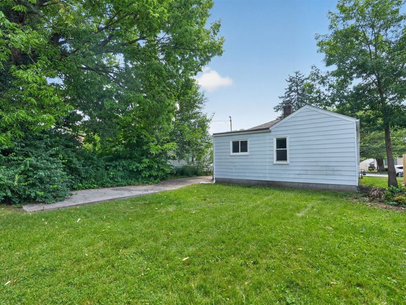 1692 E Kossuth Street , Columbus, OH 43206 Photo 3