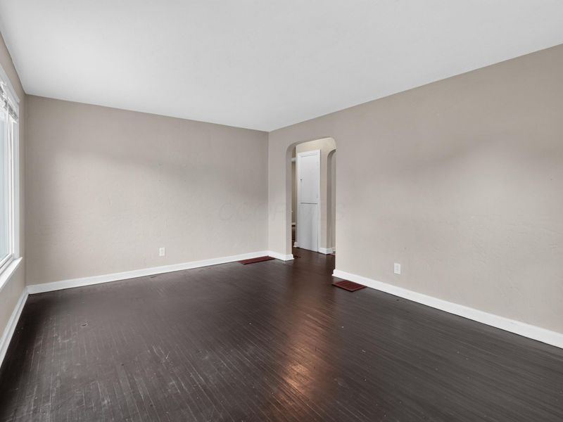1692 E Kossuth Street , Columbus, OH 43206 Photo 6