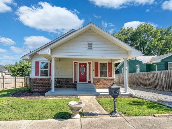 305 W 5TH Street, West Frankfort, IL 62896